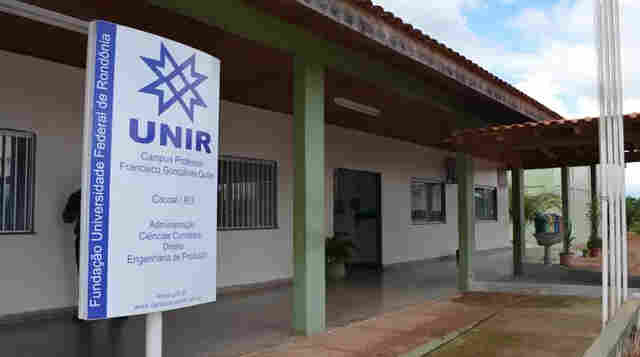 Unir divulga edital para selecionar professor substituto com salário de R$ 3.552,08