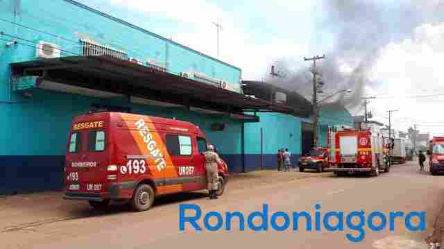 Incêndio atinge supermercado Peg Pag em Porto Velho
