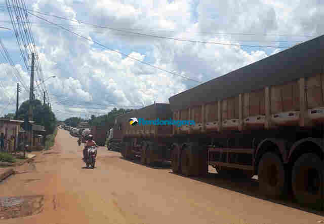 Moradores liberam tráfego na Estrada do Belmont, após dois dias de protestos