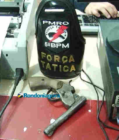 Polícia prende apenado com arma e homem que se negou a pagar hospedagem em hotel