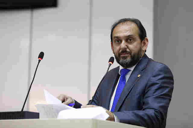 Laerte Gomes anuncia reforma do Shopping Cidadão que dará lugar ao Tudo Aqui em Ji-Paraná