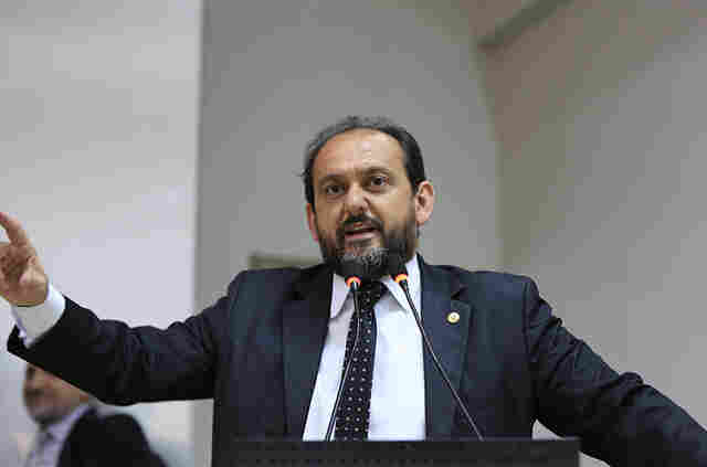 Laerte Gomes solicita ponte sobre o rio Riachuelo em Ji-Paraná