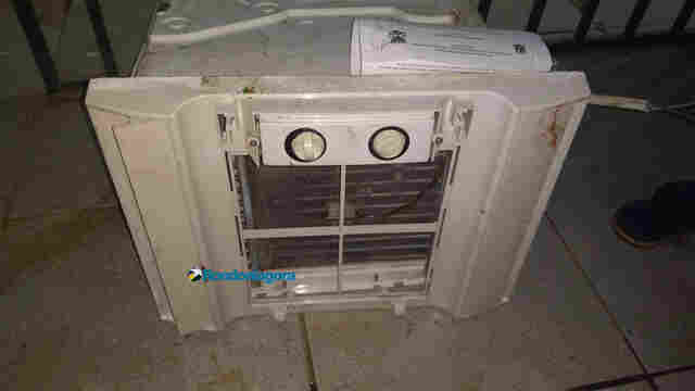 Segurança de hospital detém homem furtando ar-condicionado de residência