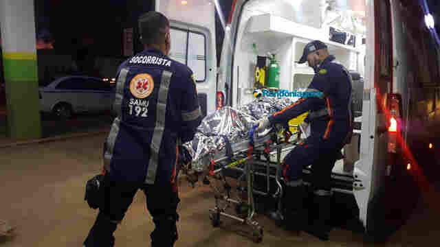 Homem é levado em estado grave ao hospital um dia após ser esfaqueado em Porto Velho