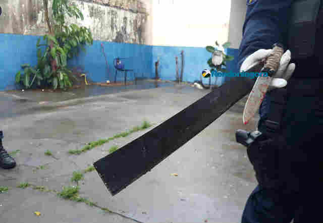 Morador de rua é esfaqueado e quase tem o braço decepado