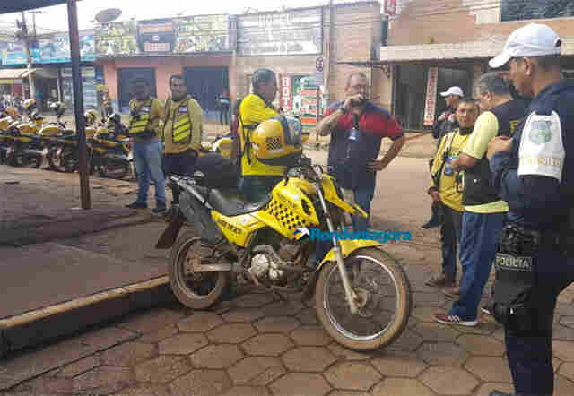 Fiscalização da Semtran apreende mototáxis na rodoviária de Porto Velho