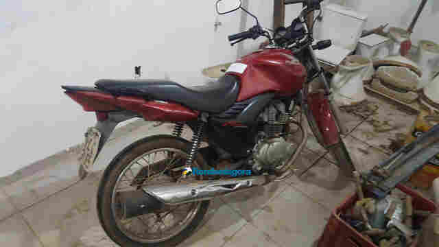 Polícia prende homem com moto roubada na capital