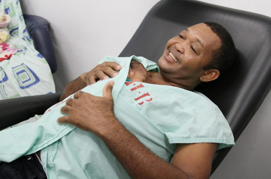 Método Canguru se consolida e reforça laços familiares no desenvolvimento do recém-nascido