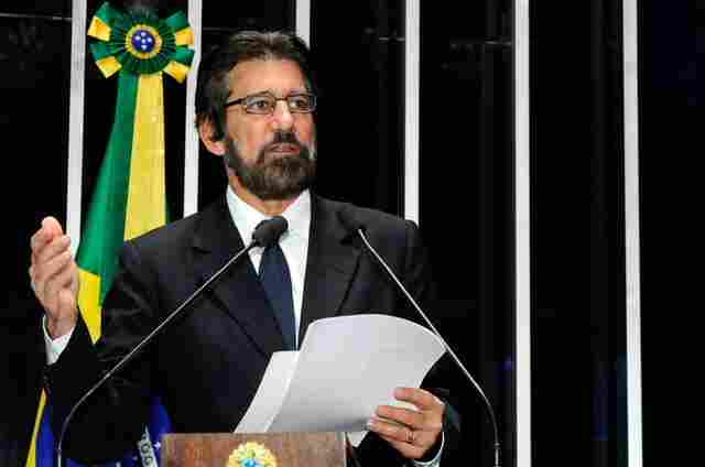 Senador Valdir Raupp tem três processos arquivados pelo STF