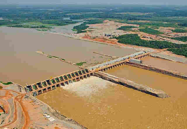 Hidrelétrica de Santo Antônio declara 'risco iminente de quebra'
