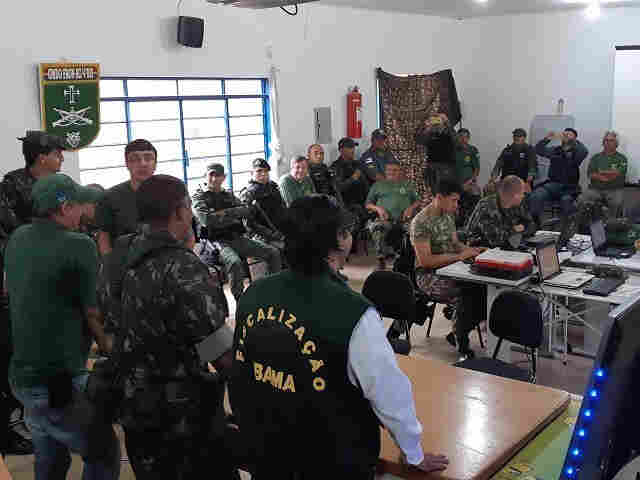 Operação do Exército nas fronteiras prende três pessoas e apreende armas, drogas e embarcações