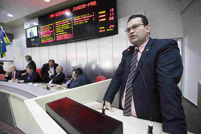 Ezequiel Júnior diz que projeto que cria Conselho Estadual LGBT virou palanque eleitoral