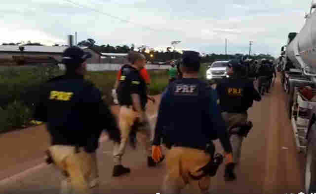 COE e PRF liberam BR-364 após decisão da Justiça Federal