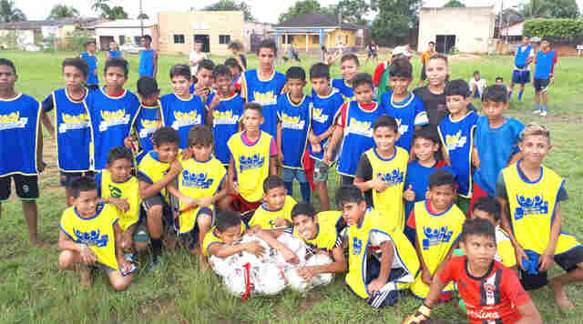 Quase 90 alunos da Semes vão participar da peneira do Flamengo em Porto Velho