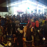 Vídeos: Postos ficaram completamente lotados na noite desta quinta-feira em Porto Velho e combustível chegou ao fim