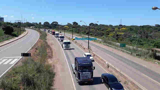 Comboio de caminhoneiros chega a Porto Velho
