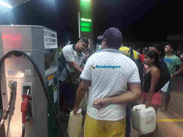 Vídeo: Filas imensas no primeiro posto que já vende gasolina em Porto Velho