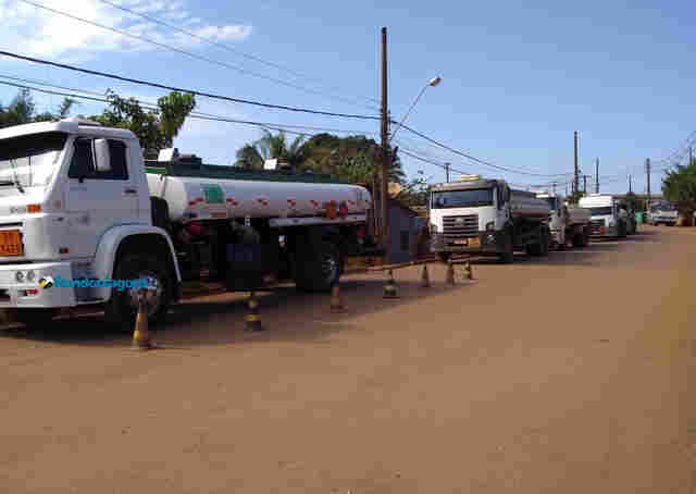Vídeo: Caminhoneiros continuam mobilizados na Estrada do Belmont, em Porto Velho