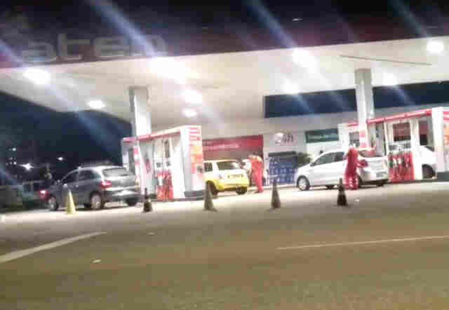 Vídeo: Postos são abastecidos em Porto Velho e em outras cidades rondonienses e venda começa a ser normalizada neste domingo