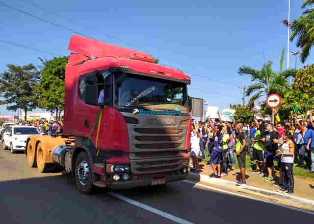 Ao vivo: caminhoneiros fazem novas manifestações em Porto Velho e ganham apoio
