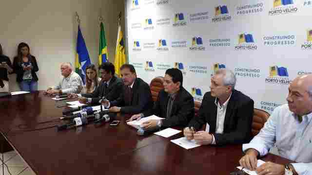 Ao vivo: Acompanhe coletiva do prefeito Hildon Chaves sobre operação da PF