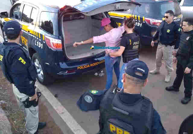 Vídeo: Porta voz de caminhoneiros é presa durante operação em Candeias do Jamari