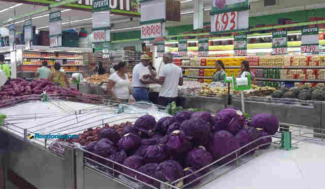 MP faz alerta a postos de combustíveis e supermercados sobre aumentos no preço dos produtos