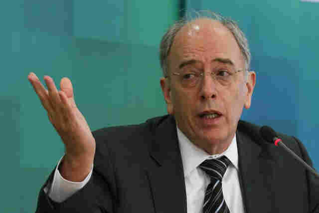 Presidente da Petrobras pede demissão