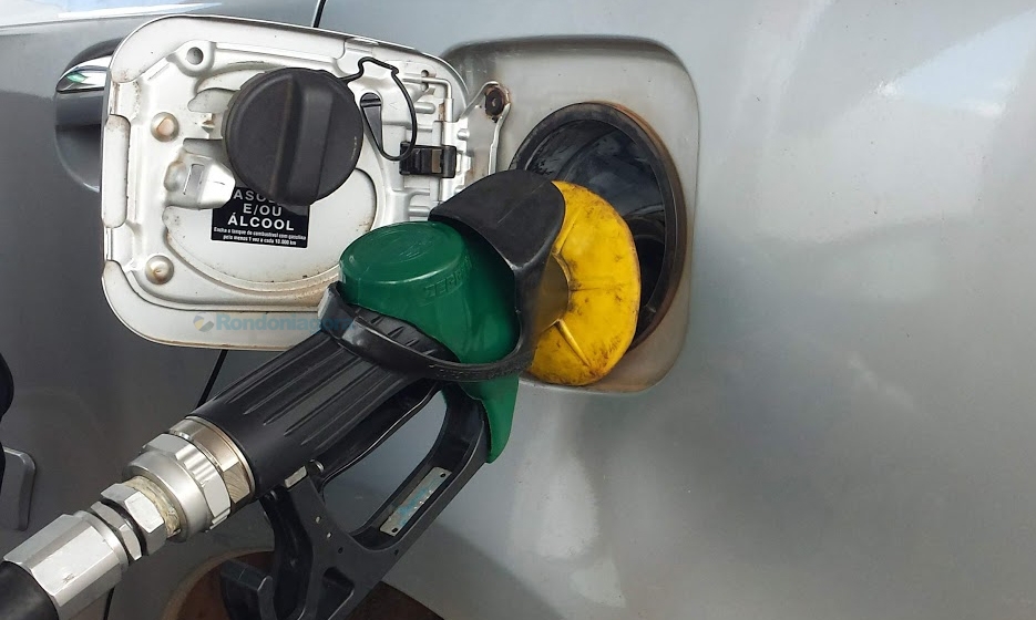 Petrobras aumenta preÃ§o da gasolina em 2,25%