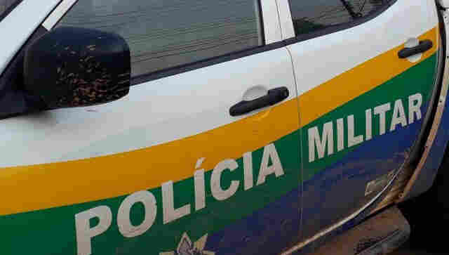 Jovem é esfaqueado nas costas após discussão em casa de show