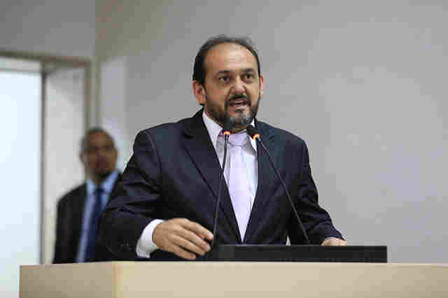 Laerte Gomes propõe pagamento de multas de trânsito e licenciamento no cartão de crédito