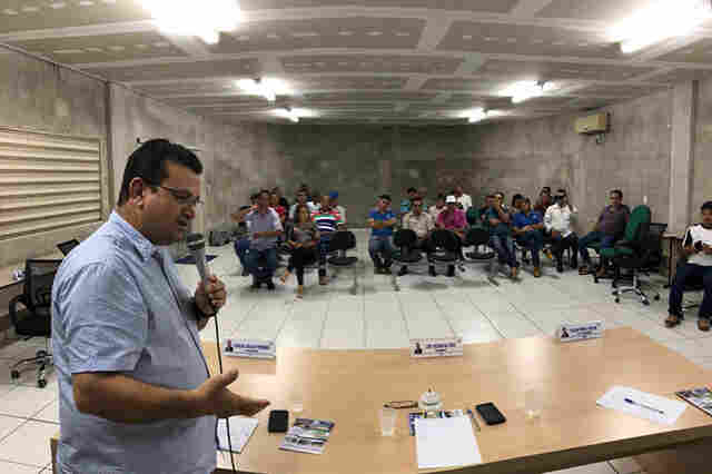 Deputado Ezequiel Júnior confirma emendas para agricultura em Novo Horizonte