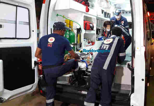 Dupla é baleada na rua e criminosos tentam finalizar o serviço na UPA Leste em Porto Velho