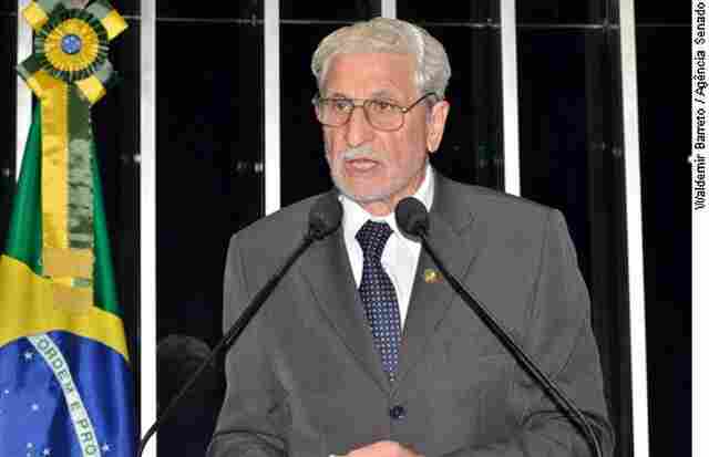 Cassol anuncia afastamento do Senado e a posse do pai