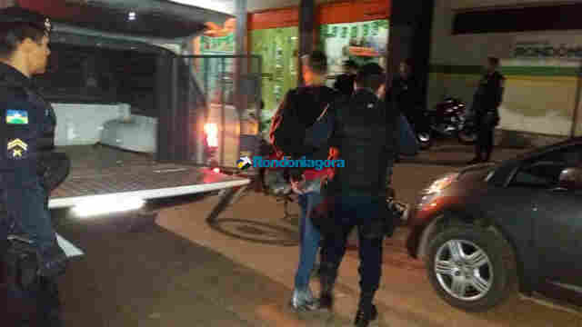 Motociclista é preso após fugir da PM e por direção perigosa