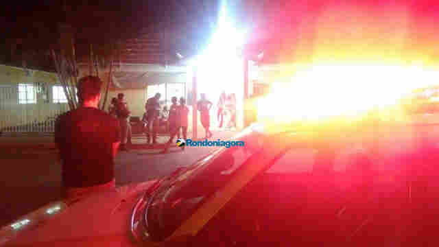 Jovem é preso após esfaquear menor durante briga por celular