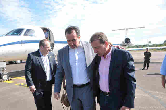 Prefeito pleiteia recursos para ampliar maternidade e fortalecer rede básica de saúde; ministro promete apoiar