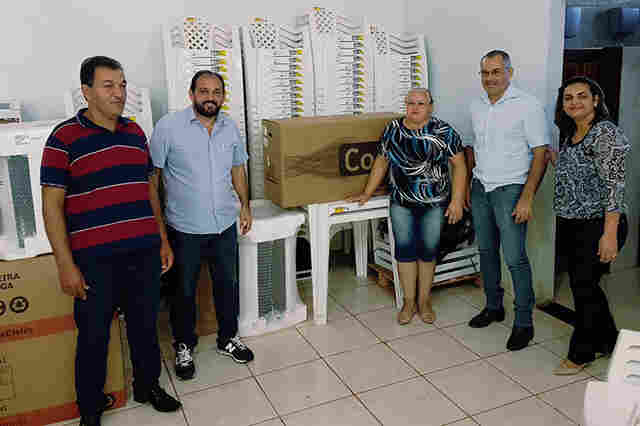 Laerte Gomes participa da entrega de equipamentos para a APAE de Mirante da Serra