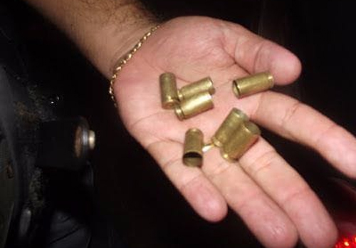 Criminoso invade residência e tenta matar casal a tiros de pistola
