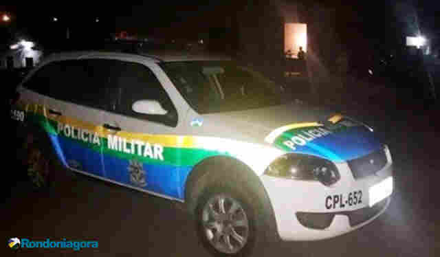 Jovem é baleado na perna por motociclistas