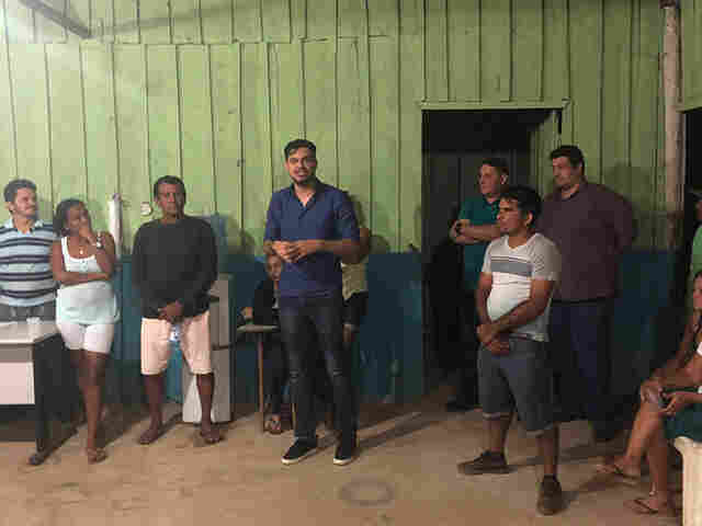 Emdur instala iluminação na Comunidade Água Azul de Porto Velho a pedido de Expedito Netto