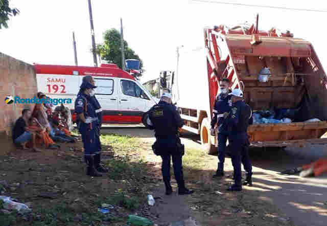 Gari morre atropelado por caminhão de lixo em Ariquemes
