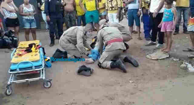 Mototaxista fica ferido após ser atingido por carro que avançou preferencial