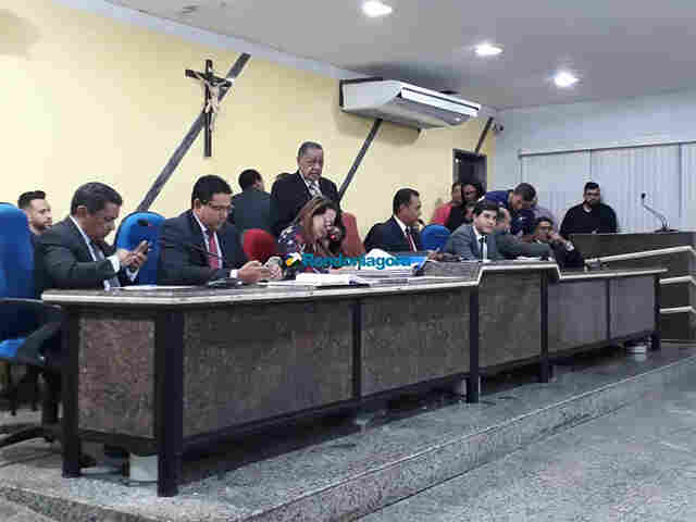 Câmara aprova táxi compartilhado em Porto Velho em primeira votação; veja como cada vereador votou