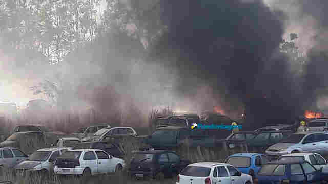 Após incêndios, Polícia Civil vai transferir depósito de veículos em Porto Velho