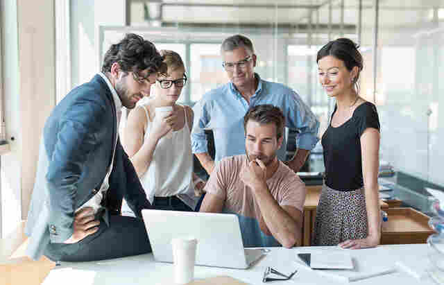 Brasil Digital: 5 maneiras que a internet fibra óptica pode ajudar na administração de condomínios