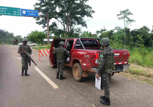 Exército intensifica fiscalização nas fronteiras para combater crimes em Rondônia e no Acre