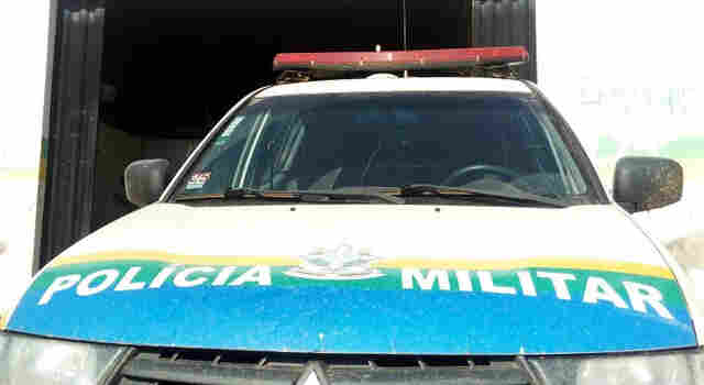 Dono de bar se recusa a vender bebida para cliente e quase é morto a tiros