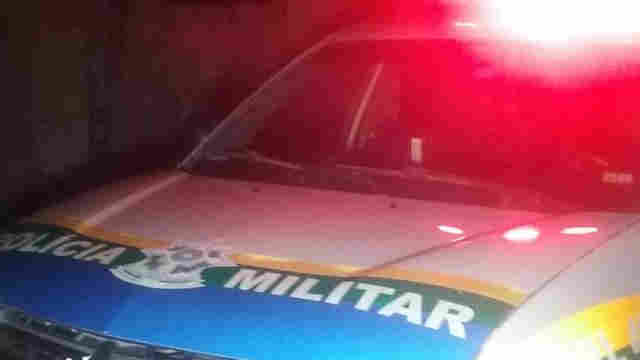 Menina de 15 anos esfaqueia namorado de 16 durante briga do casal