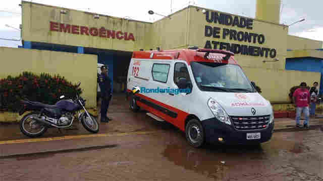 Valentão agride a própria mãe com vários socos e a deixa desmaiada